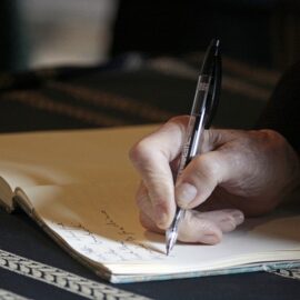 Testament – dlaczego warto spisać go u notariusza?